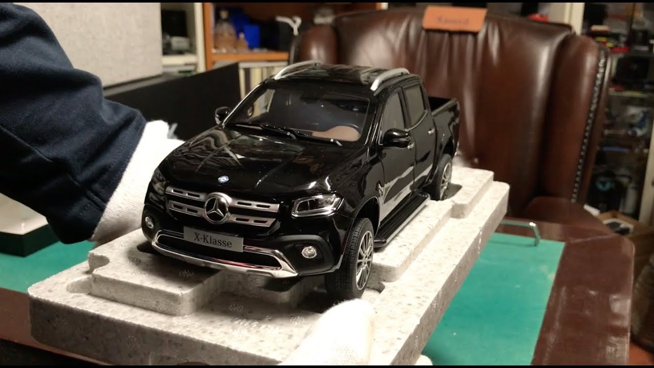 Modelcar unboxing Mercedes-Benz X-Class 1/18 Norev - YouTube