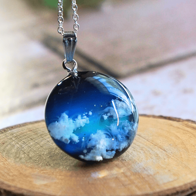 深い夜が明ける時』 円ネックレス | 蒼空屋−レジン雑貨−