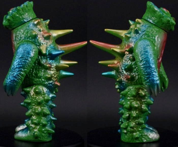 ブルマァクの「電波怪獣ビーコン」がレトロな装いで登場！ | sofvi.tokyo