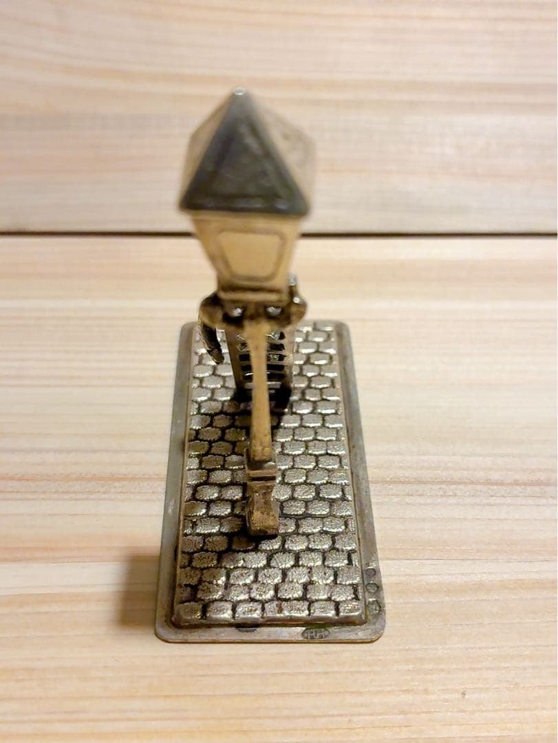 オランダHooijkaas社製、純銀835S『ミニチュア・街灯守り